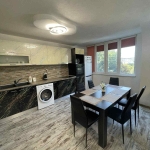 Дава се под наем Тристаен апартамент в Бургас, Братя Миладинови - 100 кв.м за 816 € - Снимка #1