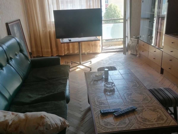 Тристаен апартамент в София, Мусагеница - 77 кв.м за 2020 €/кв.м - Снимка #1