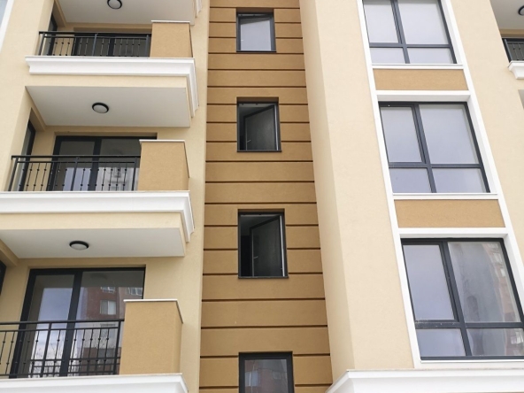 Дава се под наем Гараж / Паркомясто в Варна, Кайсиева градина - 27 кв.м за 127.5 € - Снимка #1