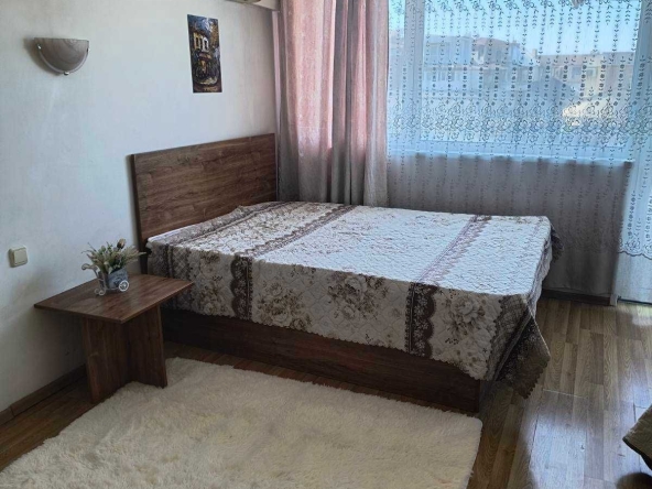 Дава се под наем Едностаен апартамент в Варна, Колхозен пазар - 30 кв.м за 306 € - Снимка #1