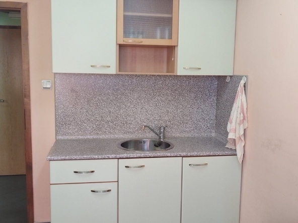 Офис в Перник, Център - 35 кв.м за 1495 €/кв.м - Снимка #1
