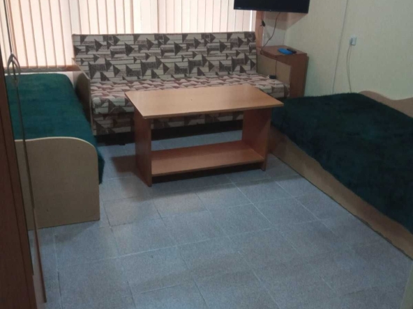 Дава се под наем Едностаен апартамент в Шумен, Център - 25 кв.м за 153 € - Снимка #1