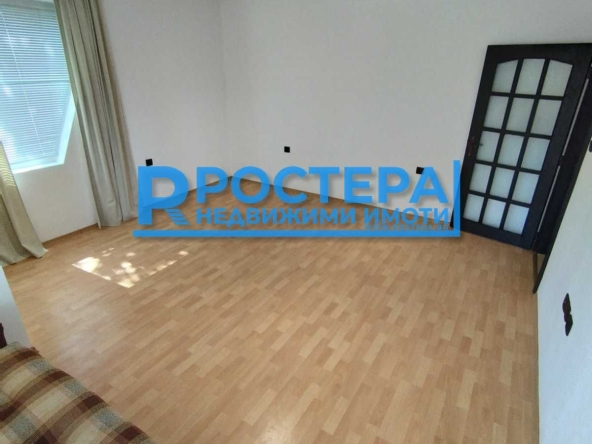 Двустаен апартамент в Търговище, Вароша - 66 кв.м за 1105 €/кв.м - Снимка #1