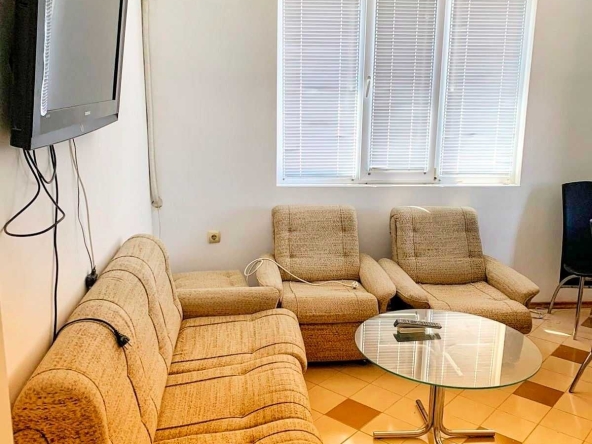 Дава се под наем Двустаен апартамент в Асеновград - 65 кв.м за 255 € - Снимка #1