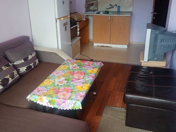 Дава се под наем Двустаен апартамент в Несебър - 48 кв.м за 153 € - Снимка #1