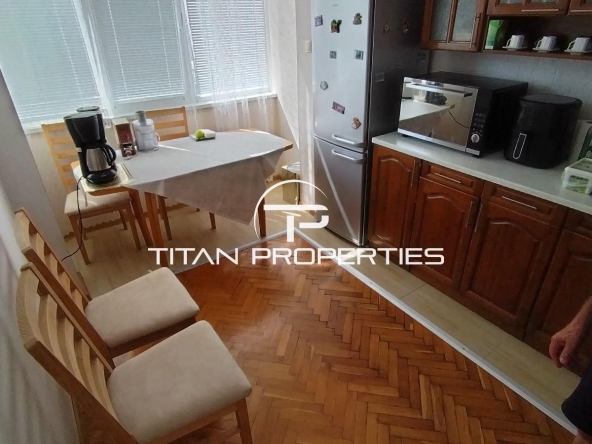 Етаж от къща в Бургас, Сарафово - 140 кв.м за 2215 €/кв.м - Снимка #1