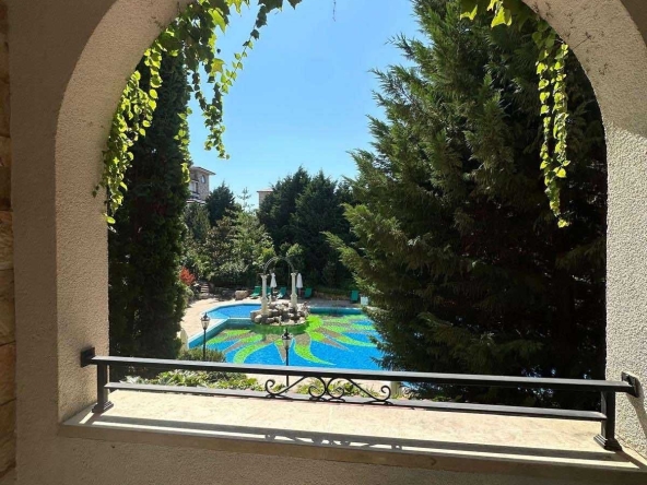 Едностаен апартамент в Несебър - 66 кв.м за 2000 €/кв.м - Снимка #1