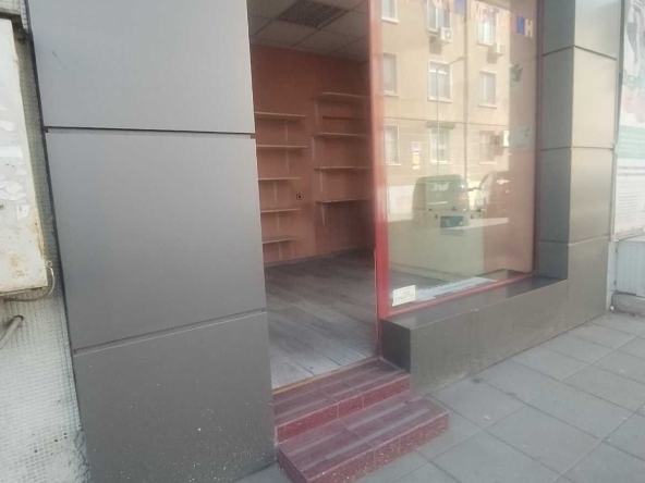 Магазин в Разград, Център - 20 кв.м за 8000 €/кв.м - Снимка #1
