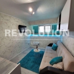 Дава се под наем Едностаен апартамент в Варна, Спортна зала - 20 кв.м за 300 € - Снимка #1