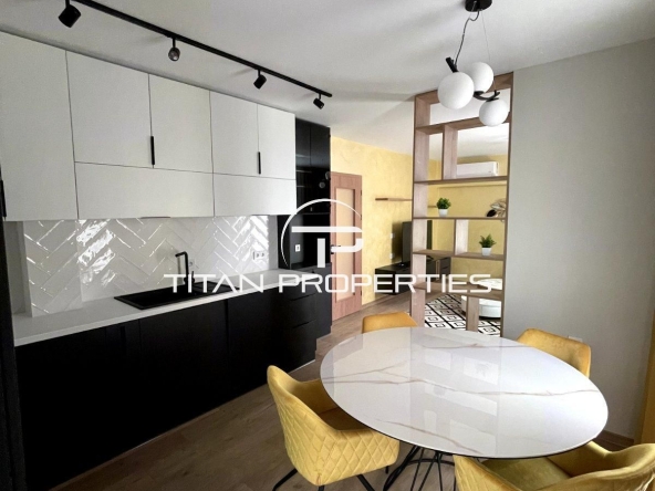 Дава се под наем Тристаен апартамент в Пловдив, Христо Смирненски - 100 кв.м за 850 € - Снимка #1