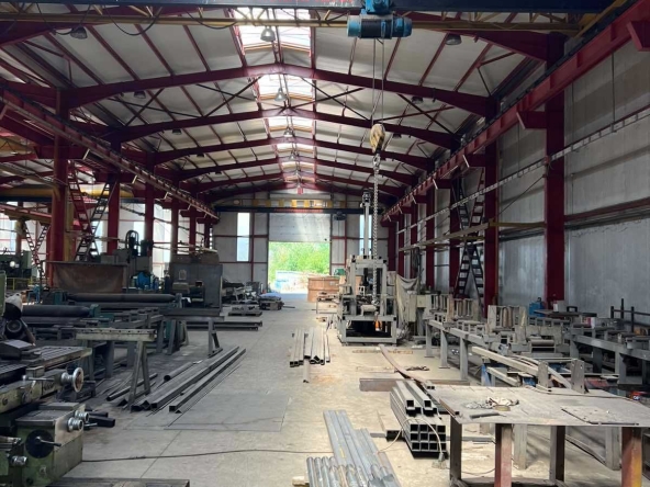 Дава се под наем Промишлена сграда в Пловдив, Индустриална зона - Север - 5000 кв.м за 12500 € - Снимка #1