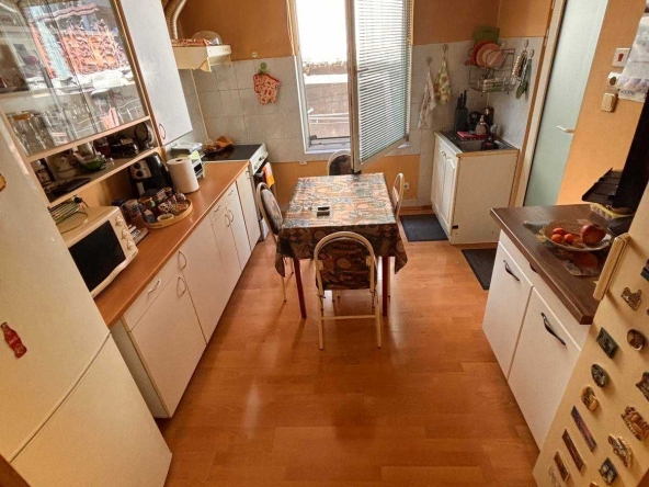 Къща в София, Център - 200 кв.м за 1795 €/кв.м - Снимка #1