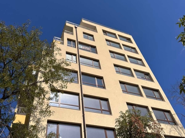 Дава се под наем Двустаен апартамент в Варна, Гранд Мол Варна - 70 кв.м за 650 € - Снимка #1