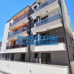 Двустаен апартамент в Търговище, Център - 45 кв.м за 1600 €/кв.м - Снимка #1