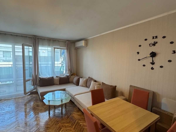 Двустаен апартамент в София, Център - 71 кв.м за 3346 €/кв.м - Снимка #1
