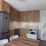 Дава се под наем Тристаен апартамент в Пловдив, Кършияка - 70 кв.м за 459 € - Снимка #1