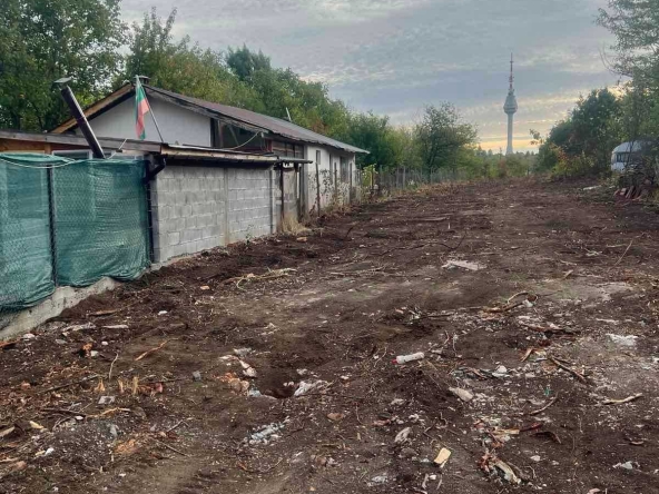 Земеделски имот в Добрич, м-т Газибаба -  кв.м за 25000 €/дка - Снимка #1