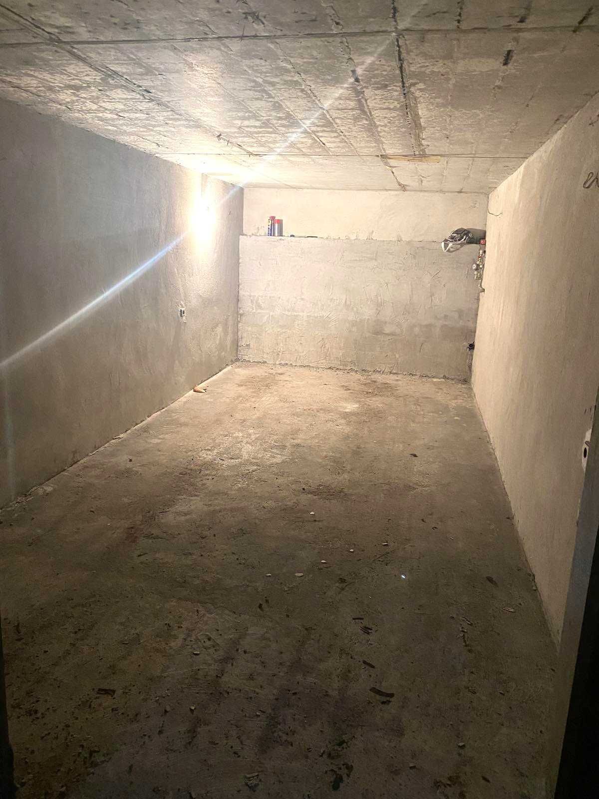 Дава се под наем Гараж / Паркомясто в Велико Търново, Център - 20 кв.м за 51 € - Снимка #1