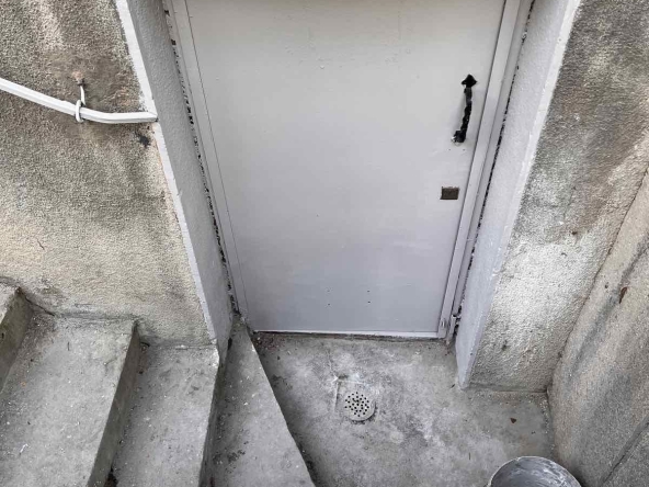 Дава се под наем Склад в София, Стрелбище - 12 кв.м за 112.2 € - Снимка #1