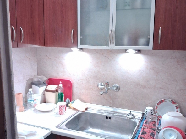 Дава се под наем Тристаен апартамент в Бургас, Славейков - 90 кв.м за 91800 € - Снимка #1