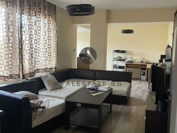 Тристаен апартамент в Пловдив, Център - 114 кв.м за 1969 €/кв.м - Снимка #1