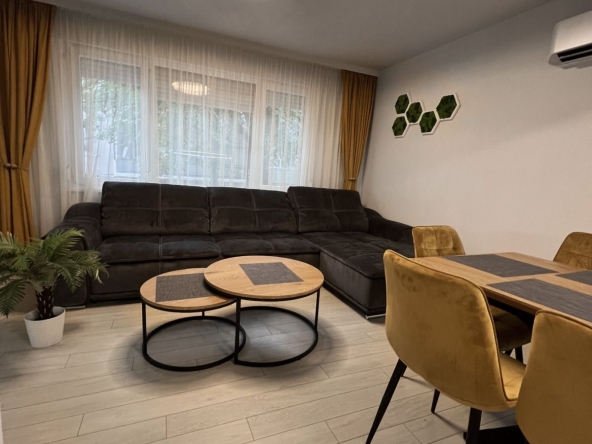 Дава се под наем Двустаен апартамент в Пловдив, Каменица 1 - 80 кв.м за 612 € - Снимка #1
