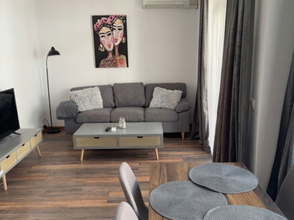 Дава се под наем Тристаен апартамент в Пловдив, Мараша - 100 кв.м за 600 € - Снимка #1