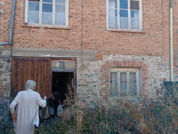 Къща в Батак - 59 кв.м за 432 €/кв.м - Снимка #1