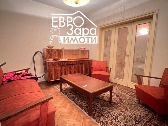 Четиристаен апартамент в Стара Загора, Център - 84 кв.м за 1548 €/кв.м - Снимка #1