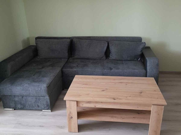 Дава се под наем Етаж от къща в София, Драгалевци - 80 кв.м за 599 € - Снимка #1