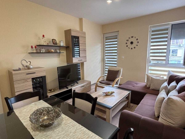 Двустаен апартамент в Пловдив, Христо Смирненски - 64 кв.м за 2422 €/кв.м - Снимка #1