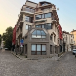 Дава се под наем Офис в Пловдив, Център - 93 кв.м за 800 € - Снимка #1