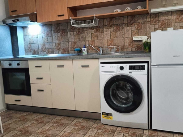 Дава се под наем Едностаен апартамент в Варна, Автогара - 48 кв.м за 330 € - Снимка #1