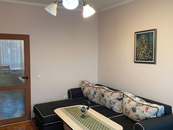 Тристаен апартамент в Велико Търново, Колю Фичето - 78 кв.м за 1667 €/кв.м - Снимка #1