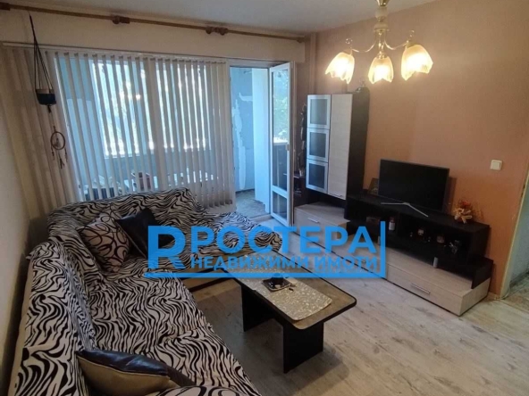 Двустаен апартамент в Търговище, Запад 2 - 70 кв.м за 1143 €/кв.м - Снимка #1