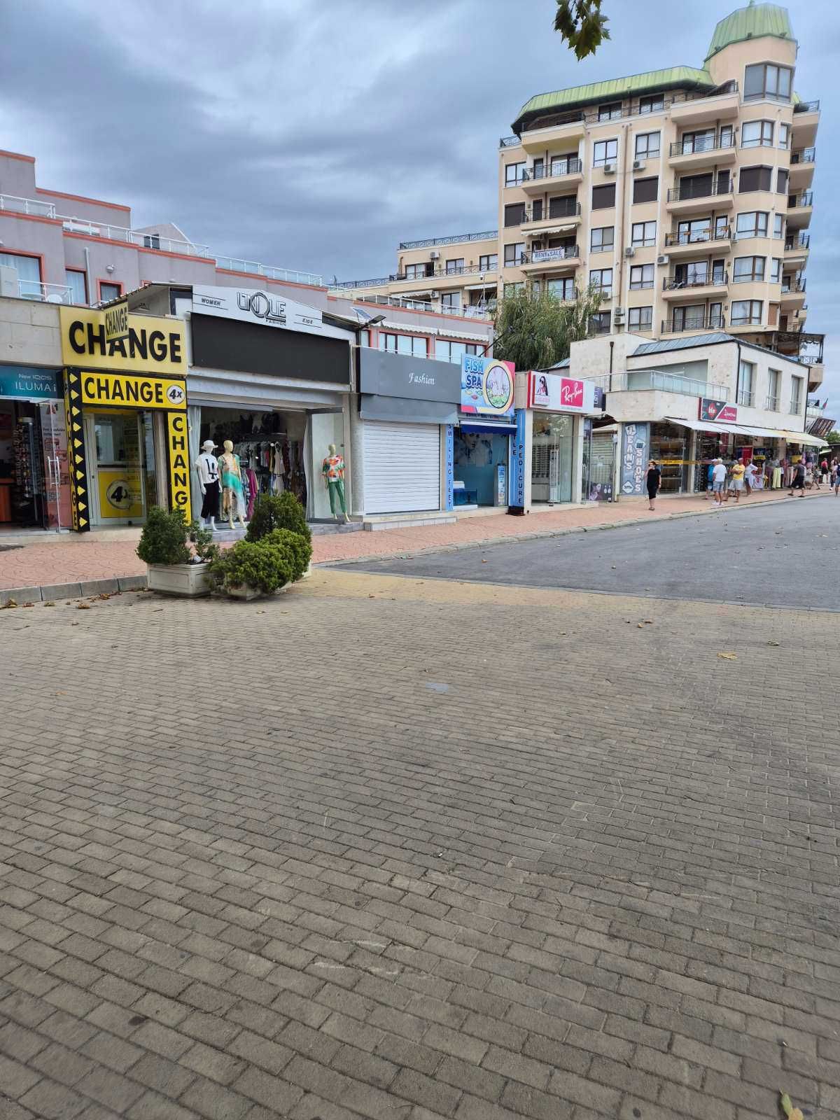 Дава се под наем Магазин в к.к. Златни пясъци - 45 кв.м за 12000 € - Снимка #1