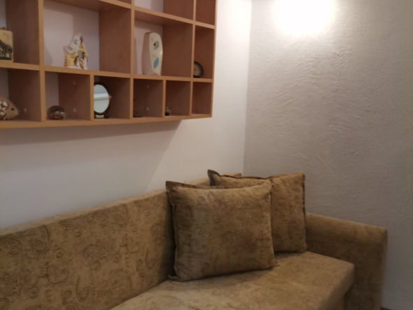 Дава се под наем Двустаен апартамент в Варна, Гръцка махала - 30 кв.м за 357 € - Снимка #1