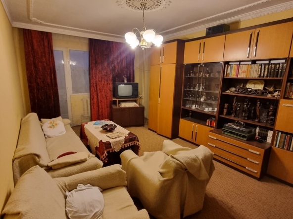 Тристаен апартамент в Белене - 102 кв.м за 350 €/кв.м - Снимка #1