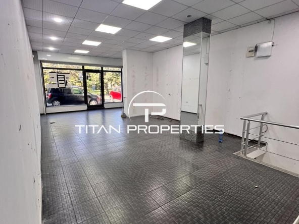 Дава се под наем Магазин в Бургас, Лазур - 120 кв.м за 1020 € - Снимка #1