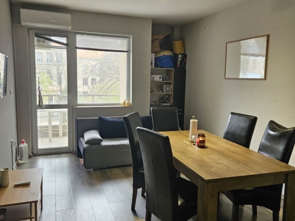 Тристаен апартамент в Плевен, Широк център - 100 кв.м за 1800 €/кв.м - Снимка #1