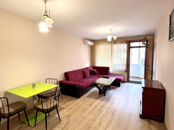 Дава се под наем Тристаен апартамент в Пловдив, Мараша - 82 кв.м за 561 € - Снимка #1