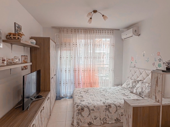 Дава се под наем Едностаен апартамент в Поморие - 42 кв.м за 331.5 € - Снимка #1