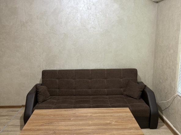 Дава се под наем Едностаен апартамент в Плевен, Дружба 1 - 40 кв.м за 205 € - Снимка #1