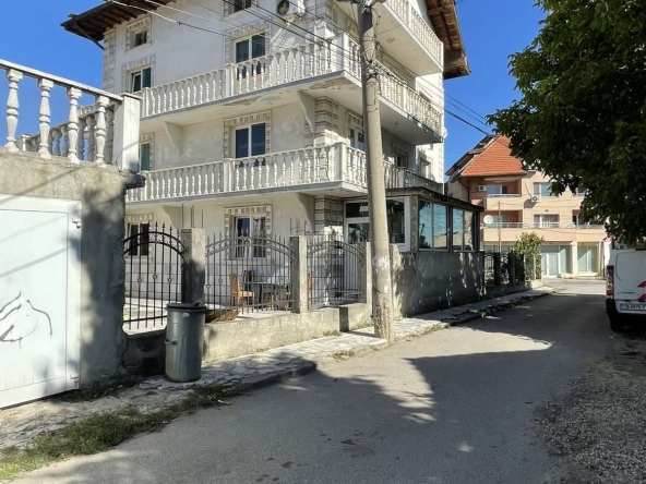 Къща в София, Модерно предградие - 424 кв.м за 1769 €/кв.м - Снимка #1