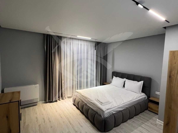 Дава се под наем Двустаен апартамент в Асеновград - 70 кв.м за 400 € - Снимка #1