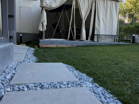 Тристаен апартамент в Стара Загора, Ремиза - 193 кв.м за 1187 €/кв.м - Снимка #1