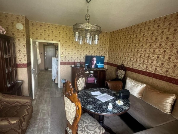 Четиристаен апартамент в Казанлък - 93 кв.м за 1097 €/кв.м - Снимка #1