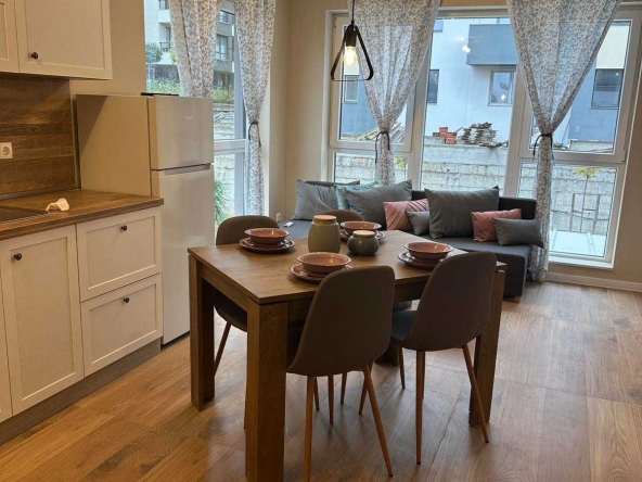 Дава се под наем Тристаен апартамент в София, Малинова долина - 88 кв.м за 750 € - Снимка #1