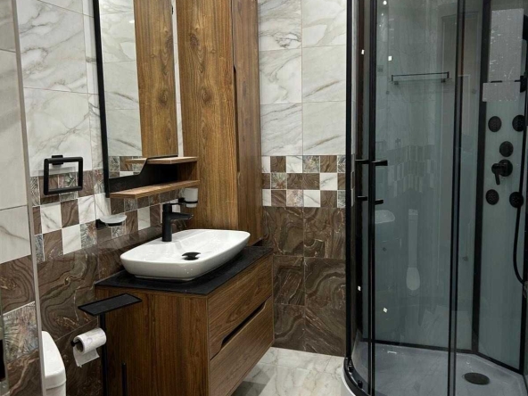 Дава се под наем Двустаен апартамент в София, Център - 80 кв.м за 750 € - Снимка #1