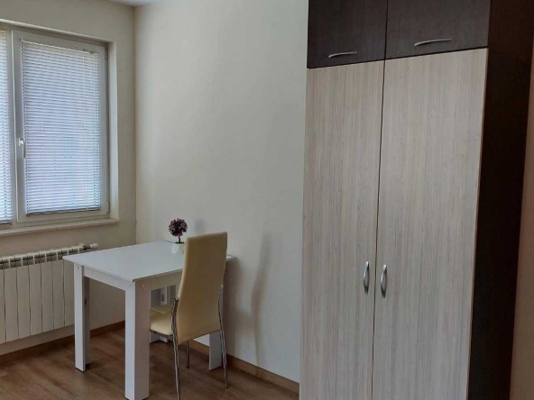 Дава се под наем Едностаен апартамент в София, Витоша - 40 кв.м за 459 € - Снимка #1